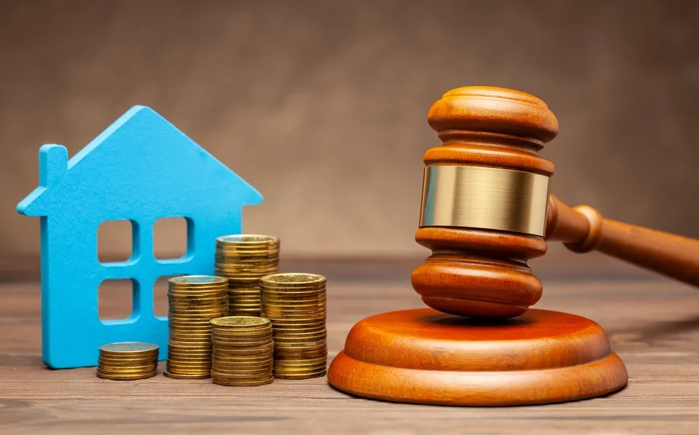 Cuando fallece el marido, ¿qué le queda a la esposa?